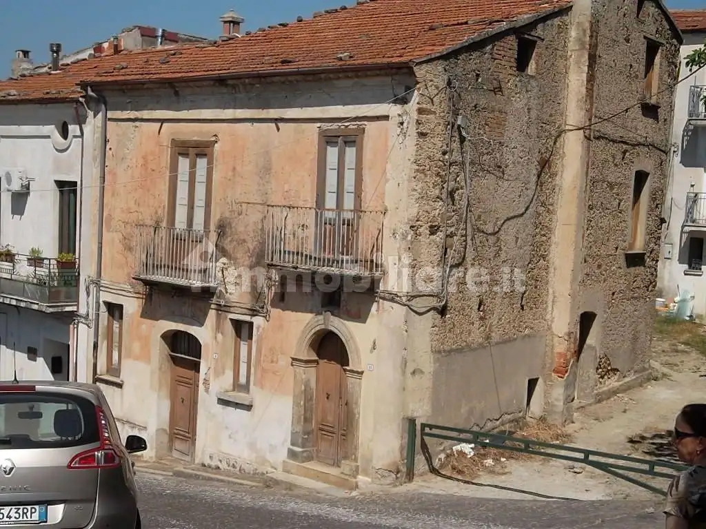 Terratetto unifamiliare via Roma, Centro, Aprigliano