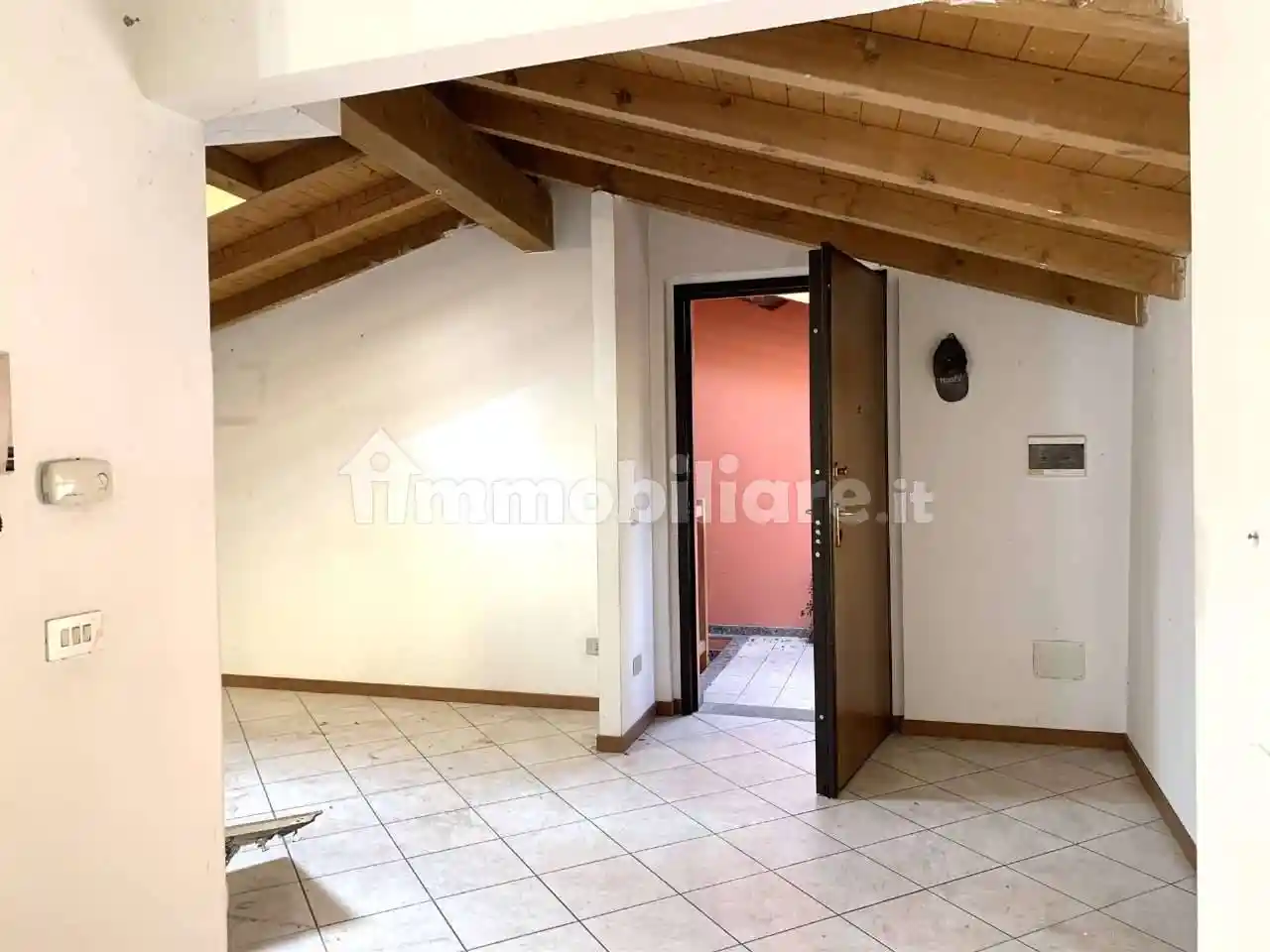 Appartamento in vendita a Malnate