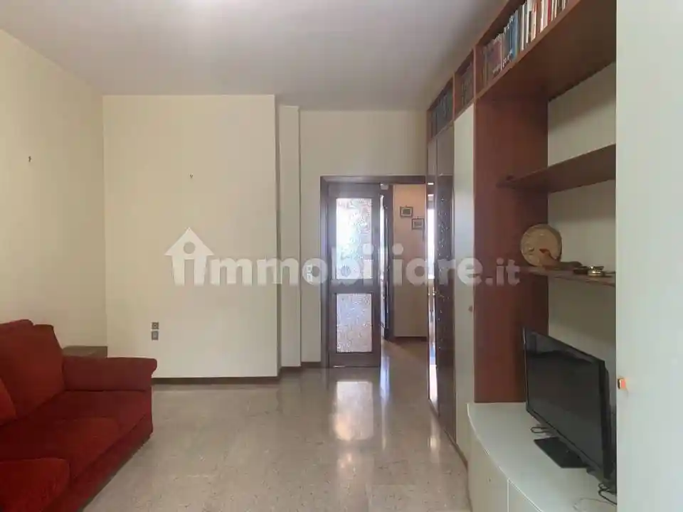 Quadrilocale via Pesaro 54, Via Venezia - Lungofiume Paolucci, Pescara - foto 5