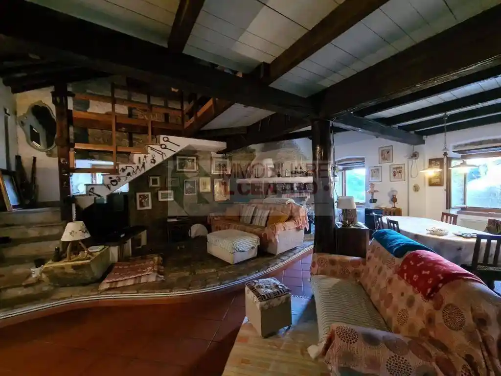 Appartamento in vendita a Sarzana