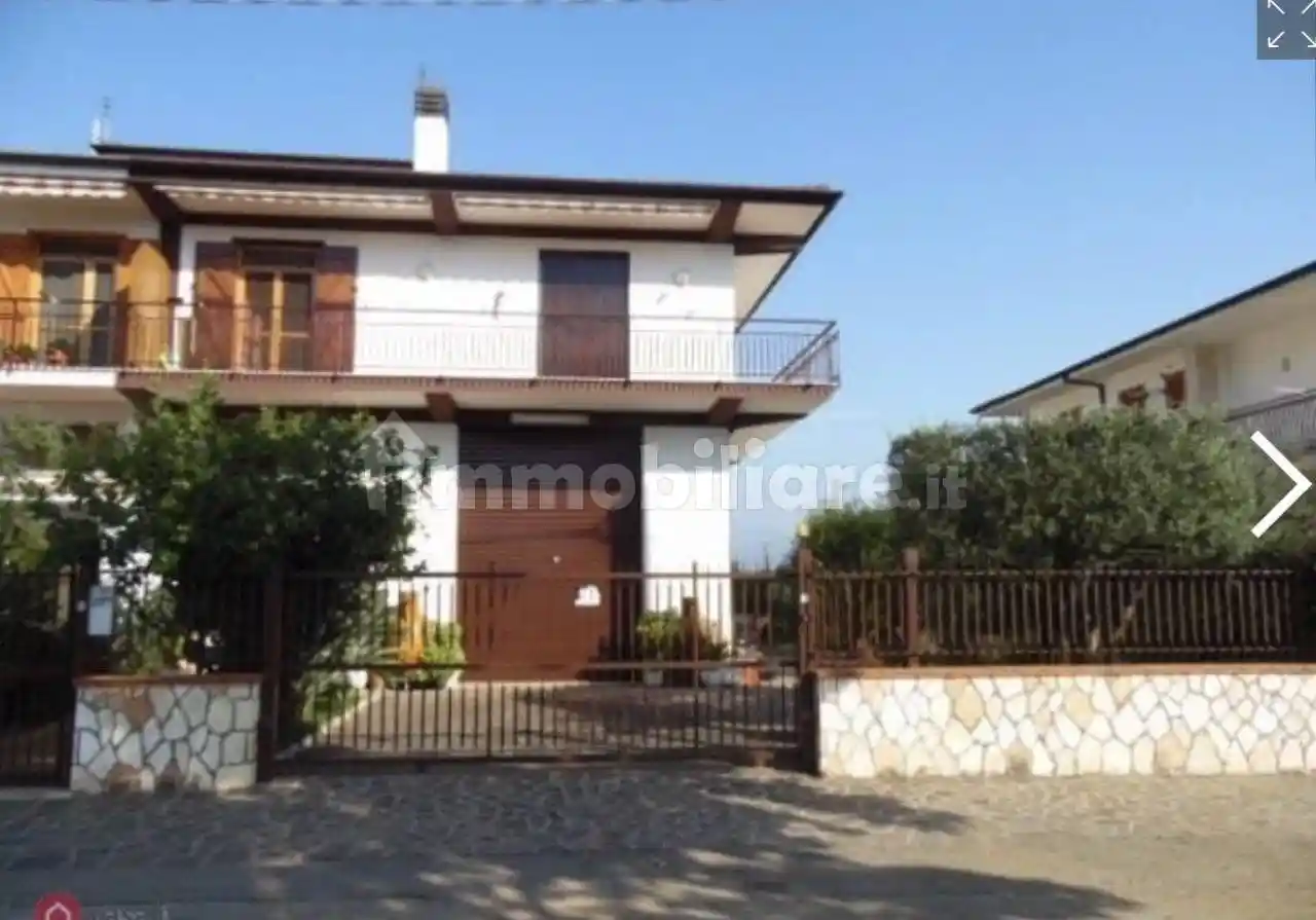 Villa in vendita a Fondi