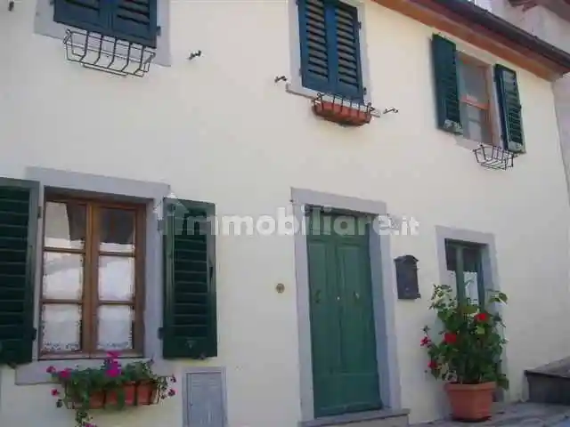 Casa indipendente in vendita a Castel Focognano