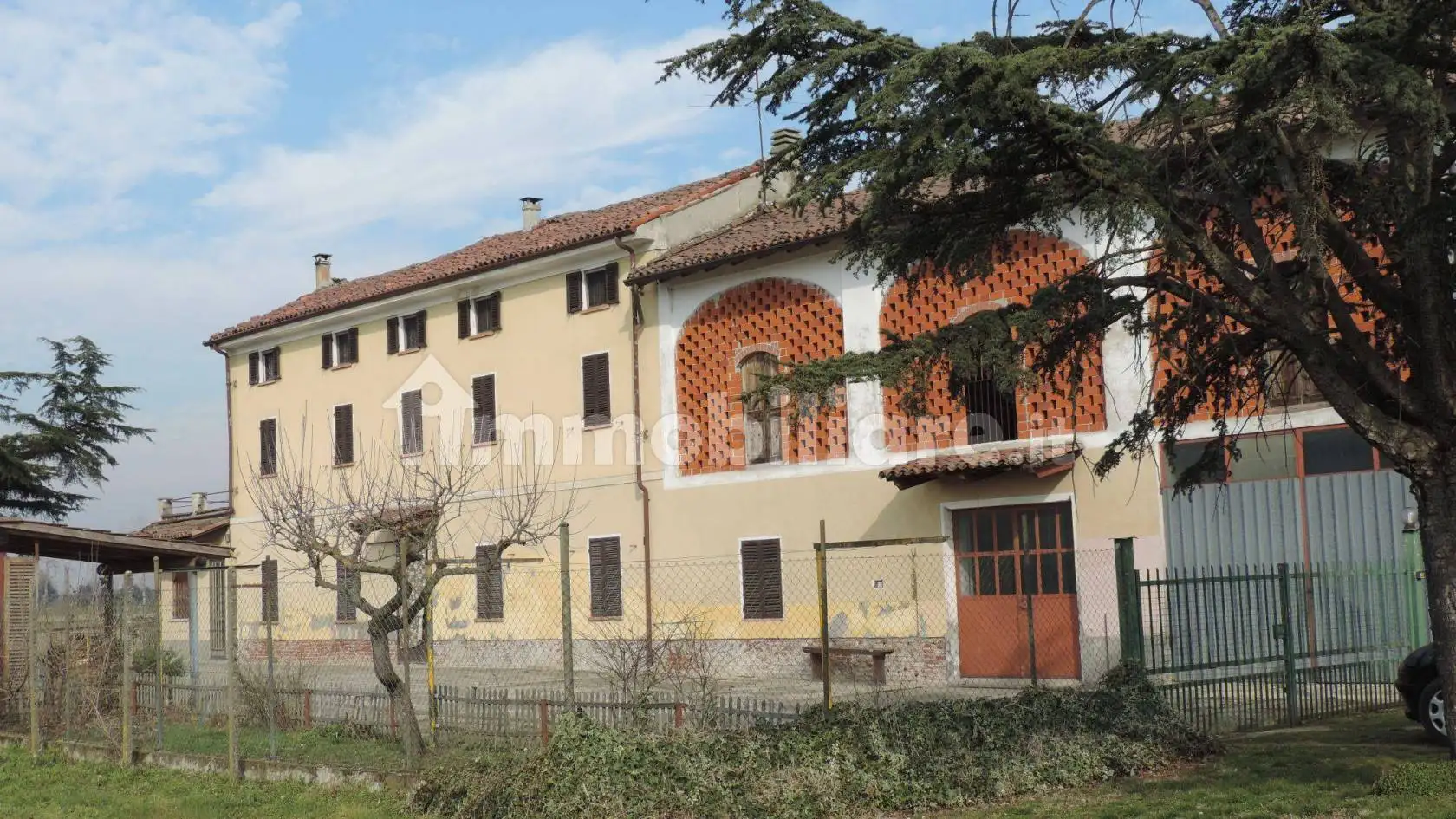 Rustico - Casale in vendita a Frassineto Po