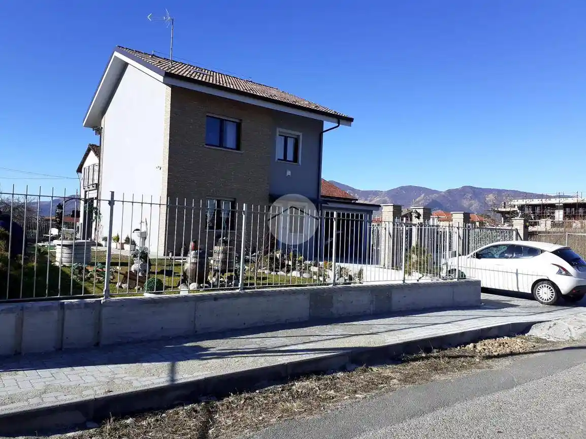 Villa in vendita a Nole