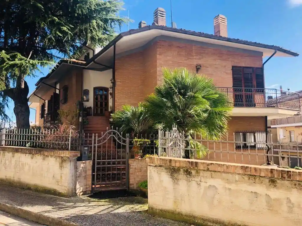 Villa in vendita a Monte Urano