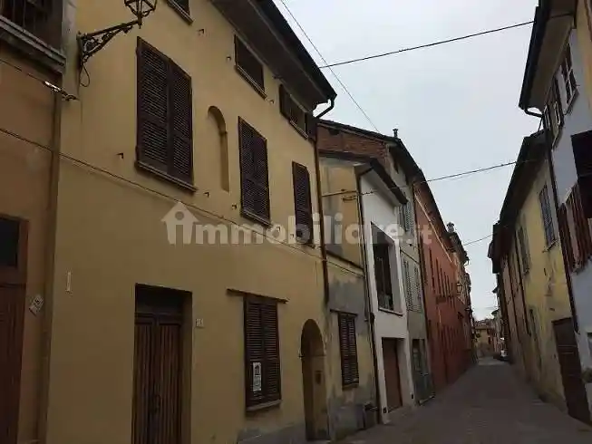 Casa indipendente in vendita a Busseto