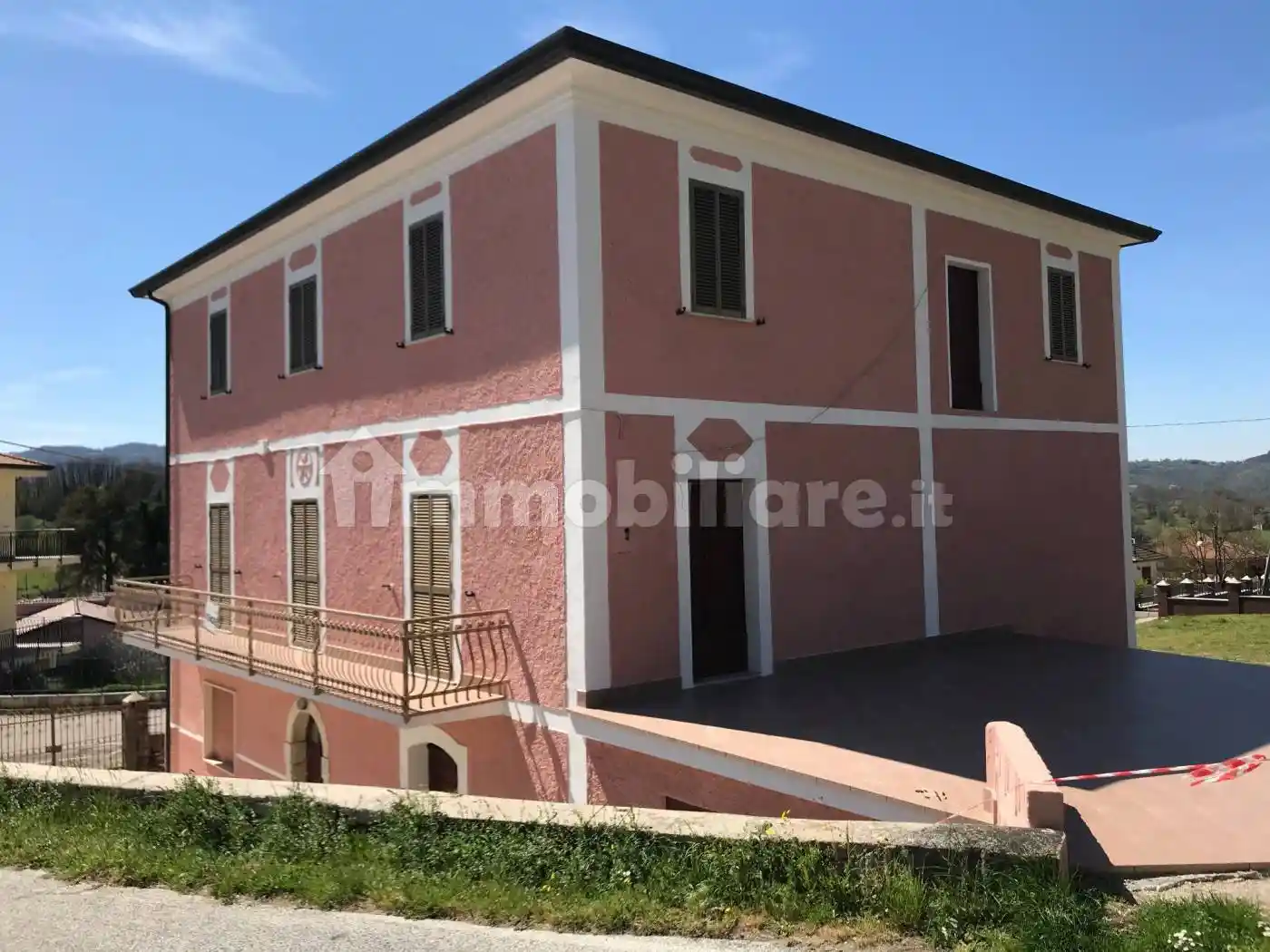 Palazzo - Edificio in Vendita - foto 2