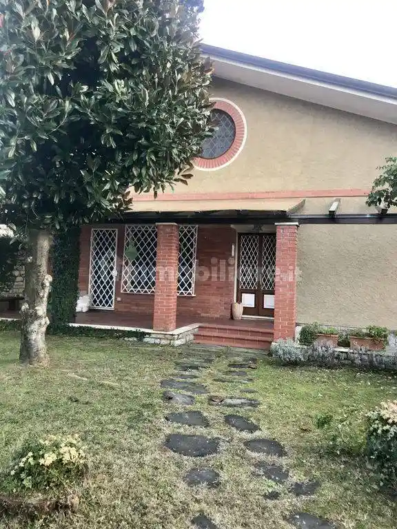 Villa in affitto a Forte dei Marmi