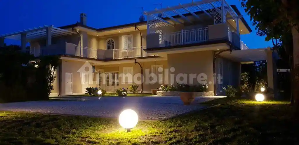 Villa in affitto a Forte dei Marmi