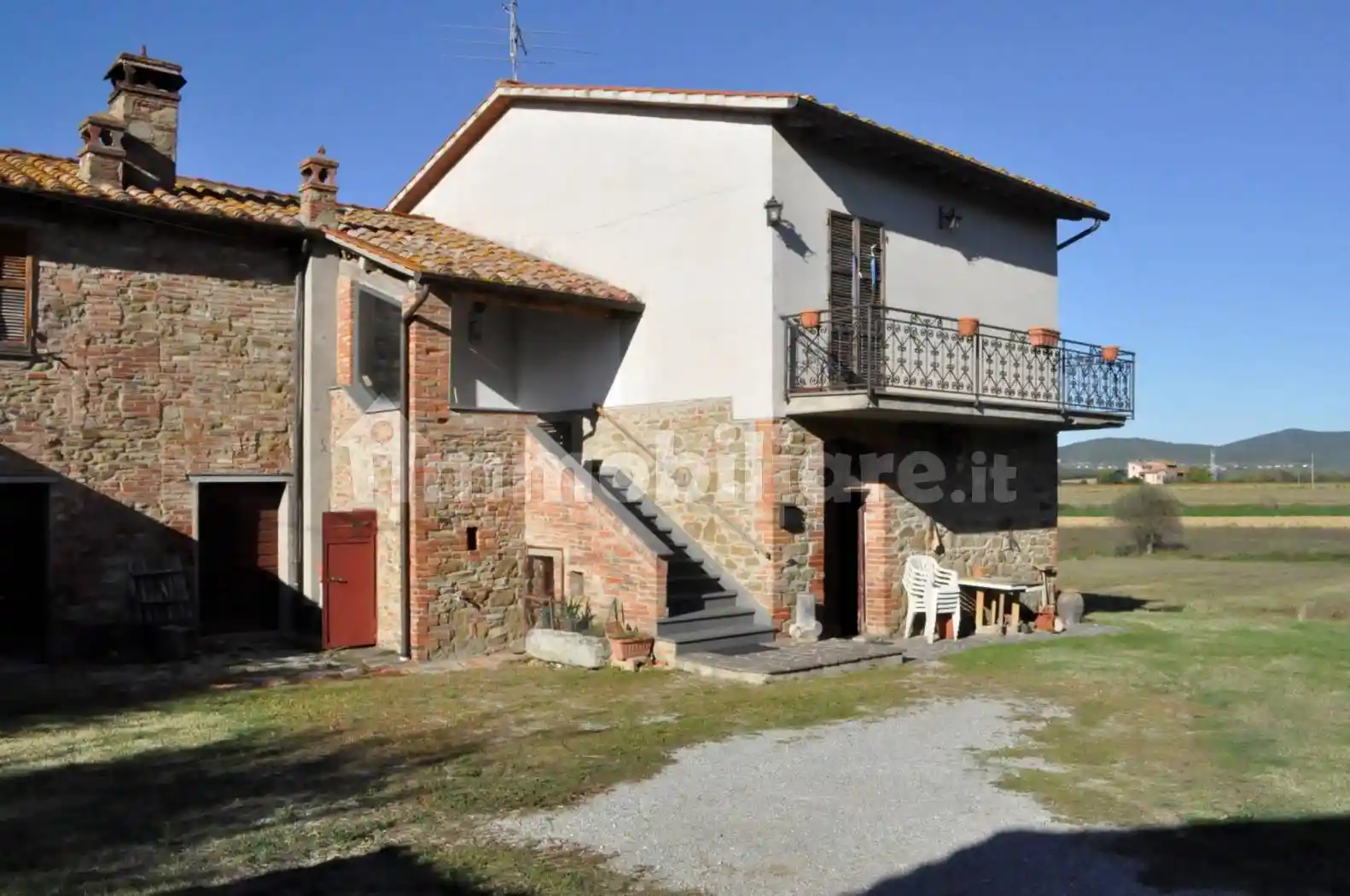 Rustico - Casale in vendita a Castiglione del Lago