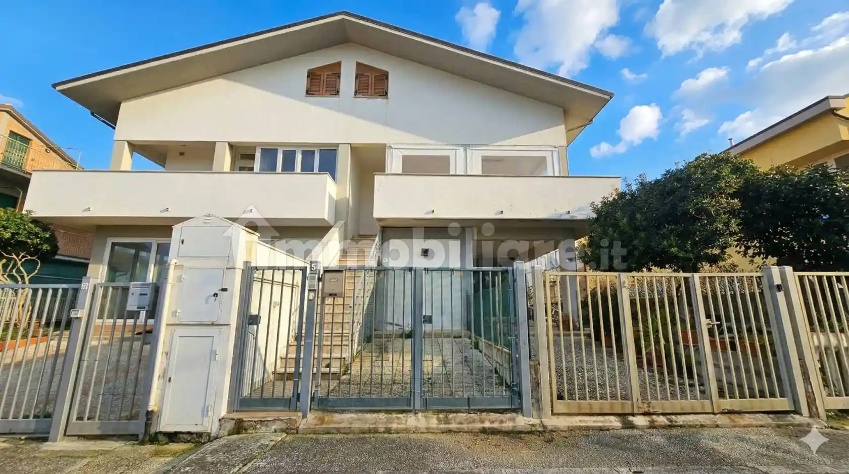 Appartamento in vendita a Falconara Marittima