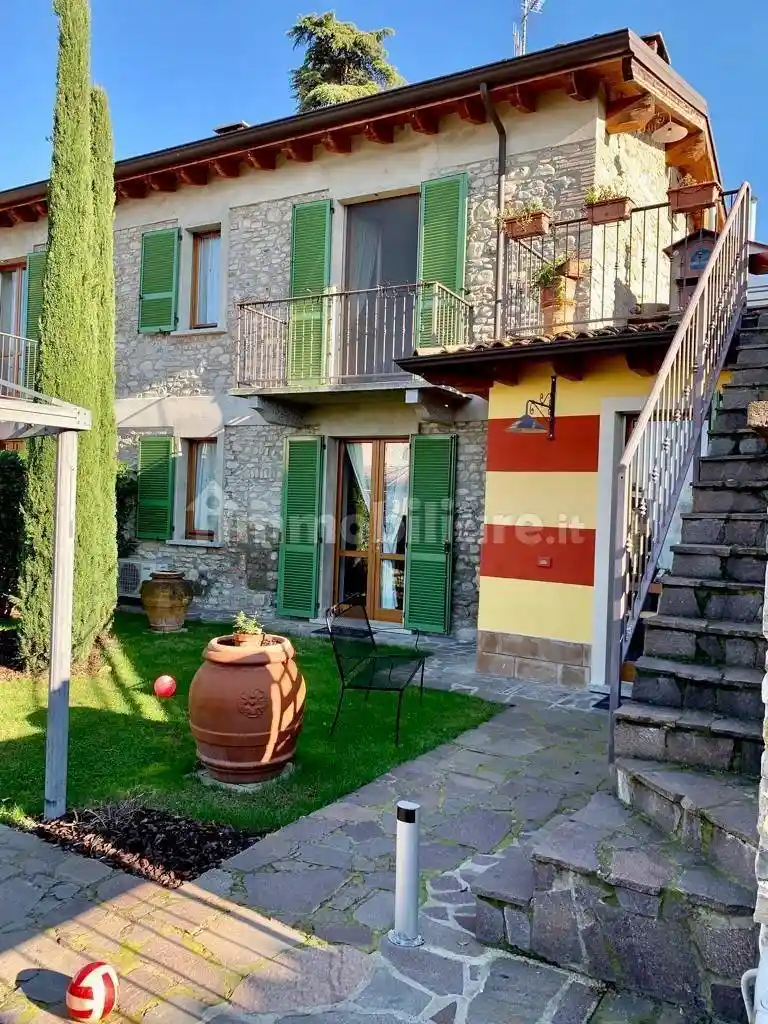 Rustico - Casale in vendita a Rivergaro
