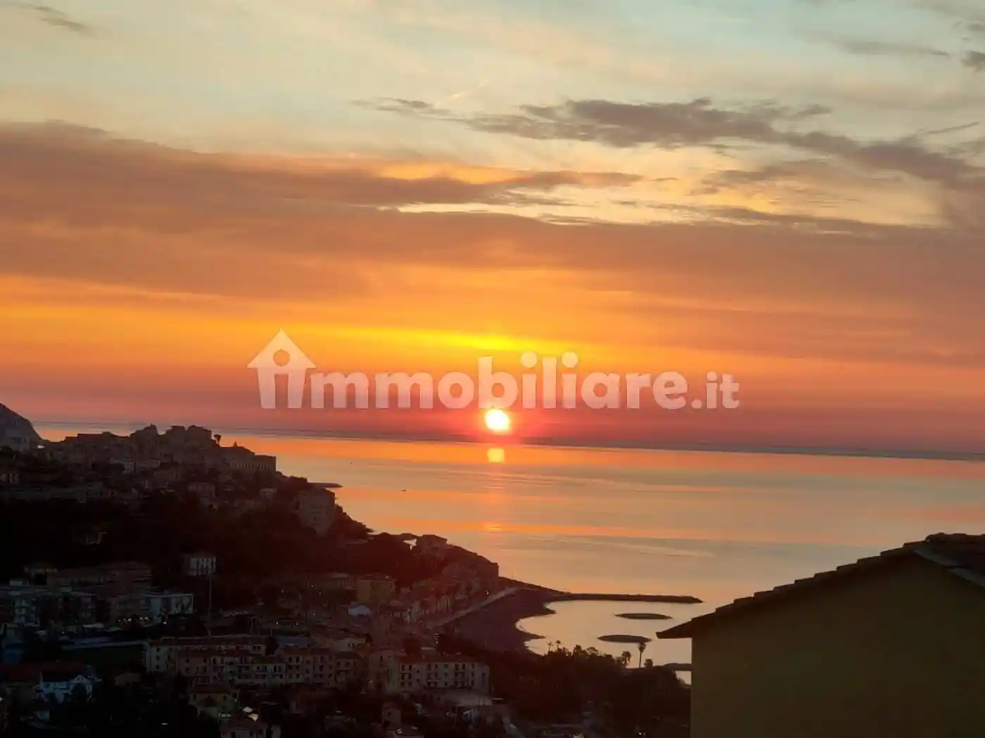 Villa in vendita a Imperia