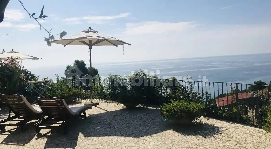 Villa bifamiliare via piazza Palatina 17, Panoramica, Terracina - foto 3