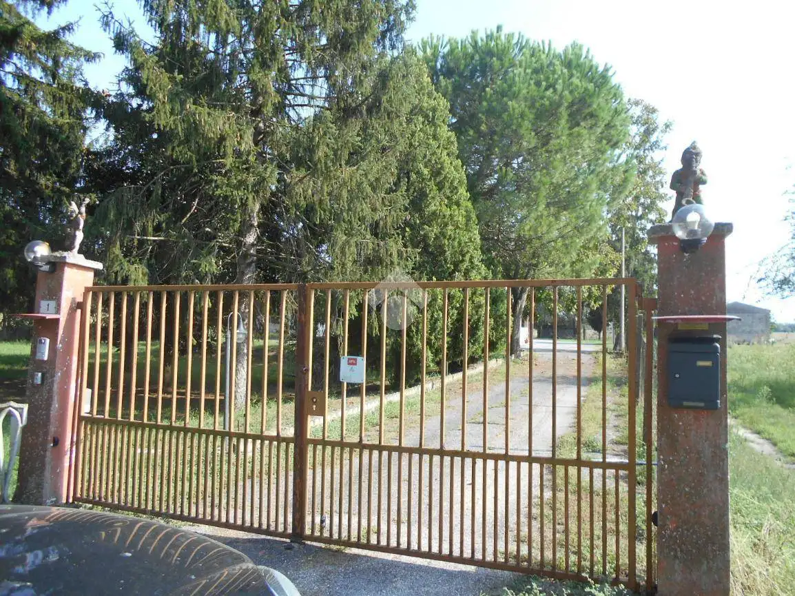 Villa in vendita a Comacchio