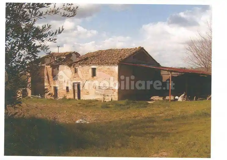 Rustico - Casale in vendita a Belvedere Ostrense