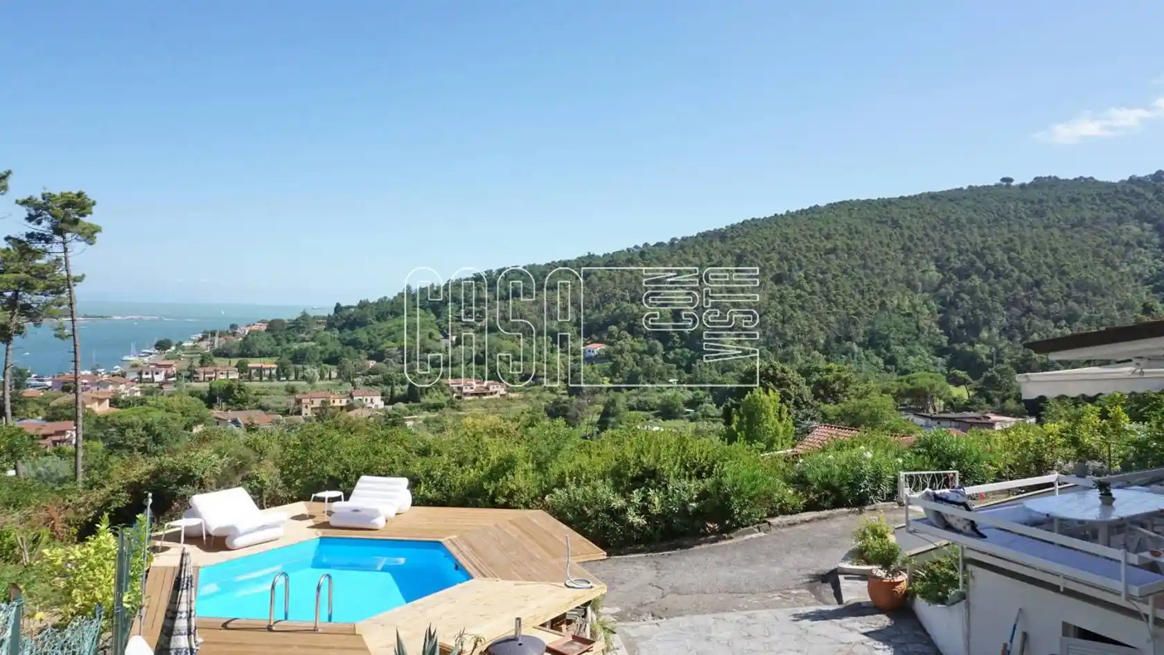 Villa in vendita a Ameglia