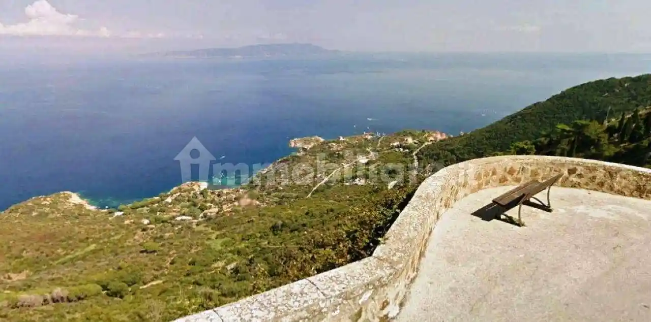 Appartamento in vendita a Isola del Giglio