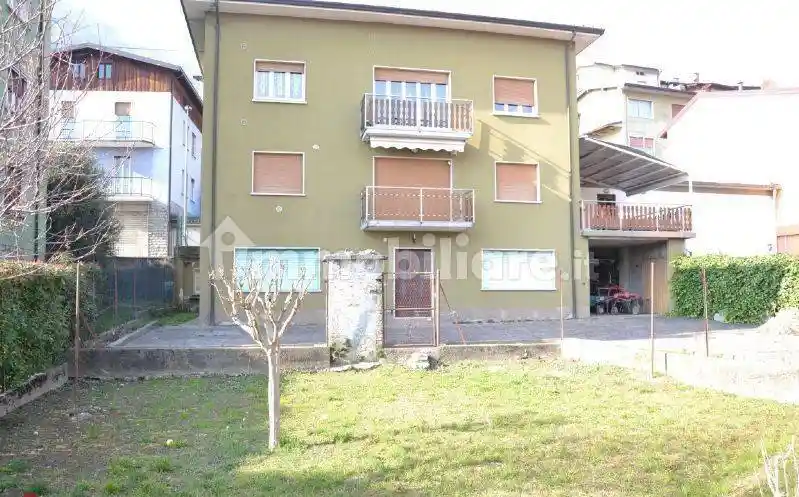 Appartamento in vendita a Gazzaniga