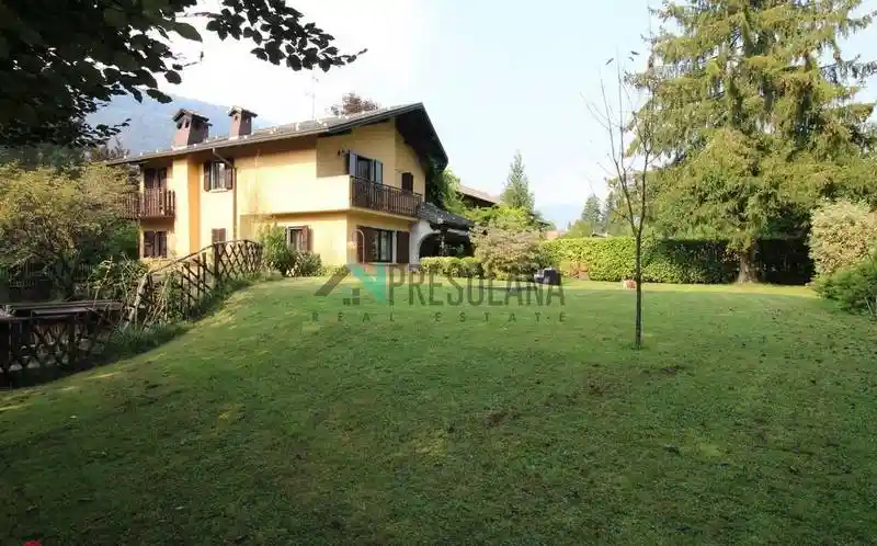 Villa in vendita a Clusone