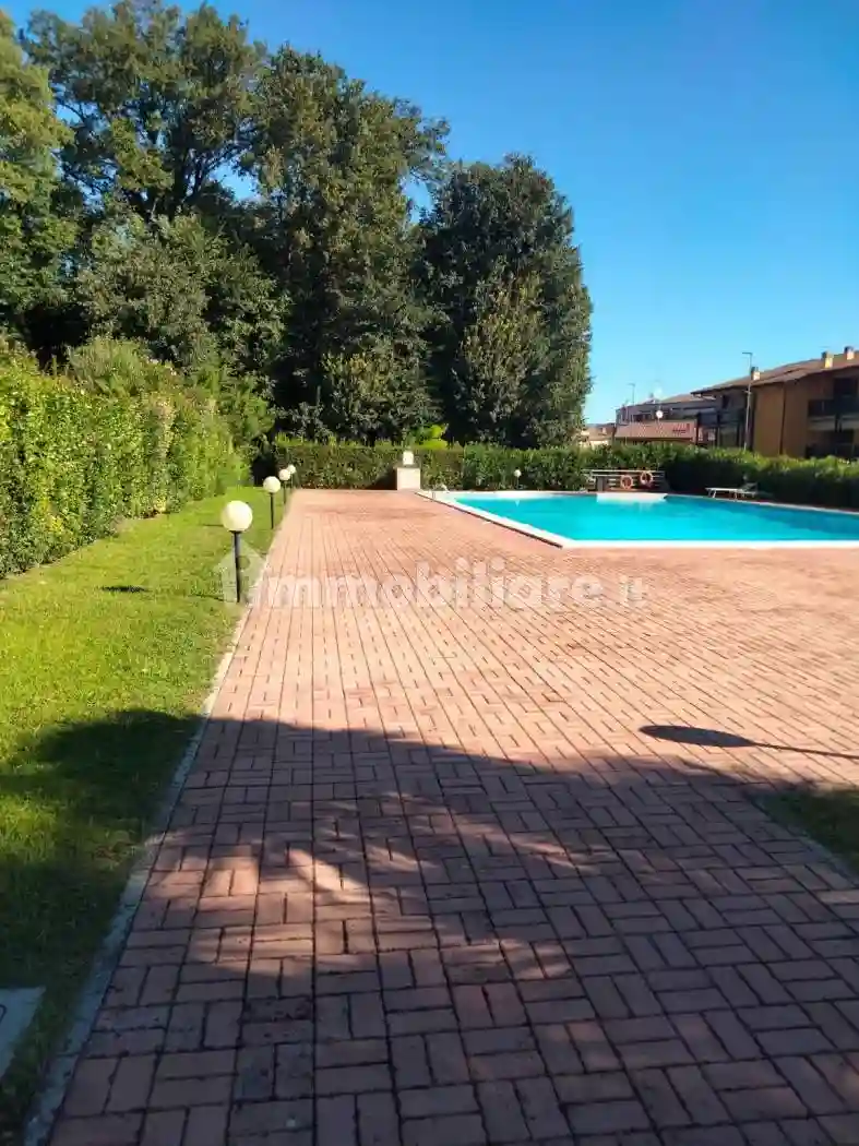 Bilocale via Alessandria d'Egitto 6, Entroterra, Desenzano del Garda - foto 4