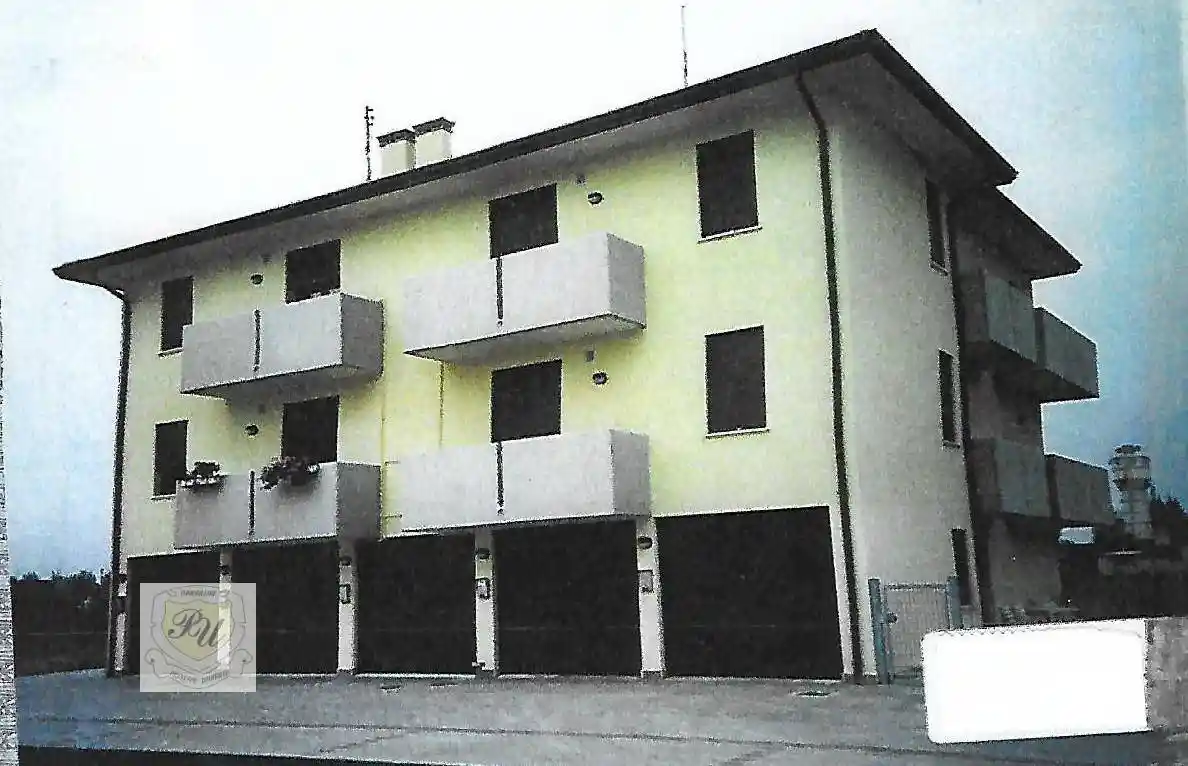 Palazzo - Edificio in vendita a Borgo Veneto