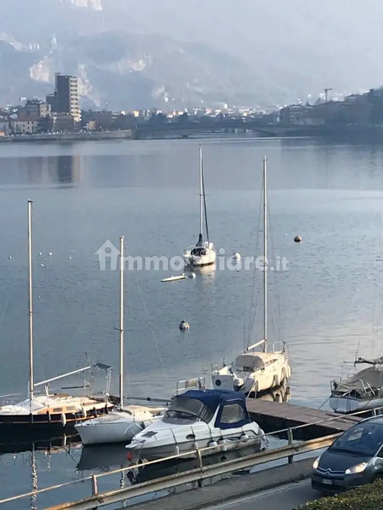 Appartamento in affitto a Malgrate