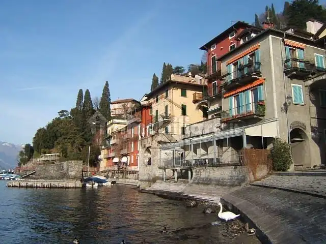 Appartamento in affitto a Varenna