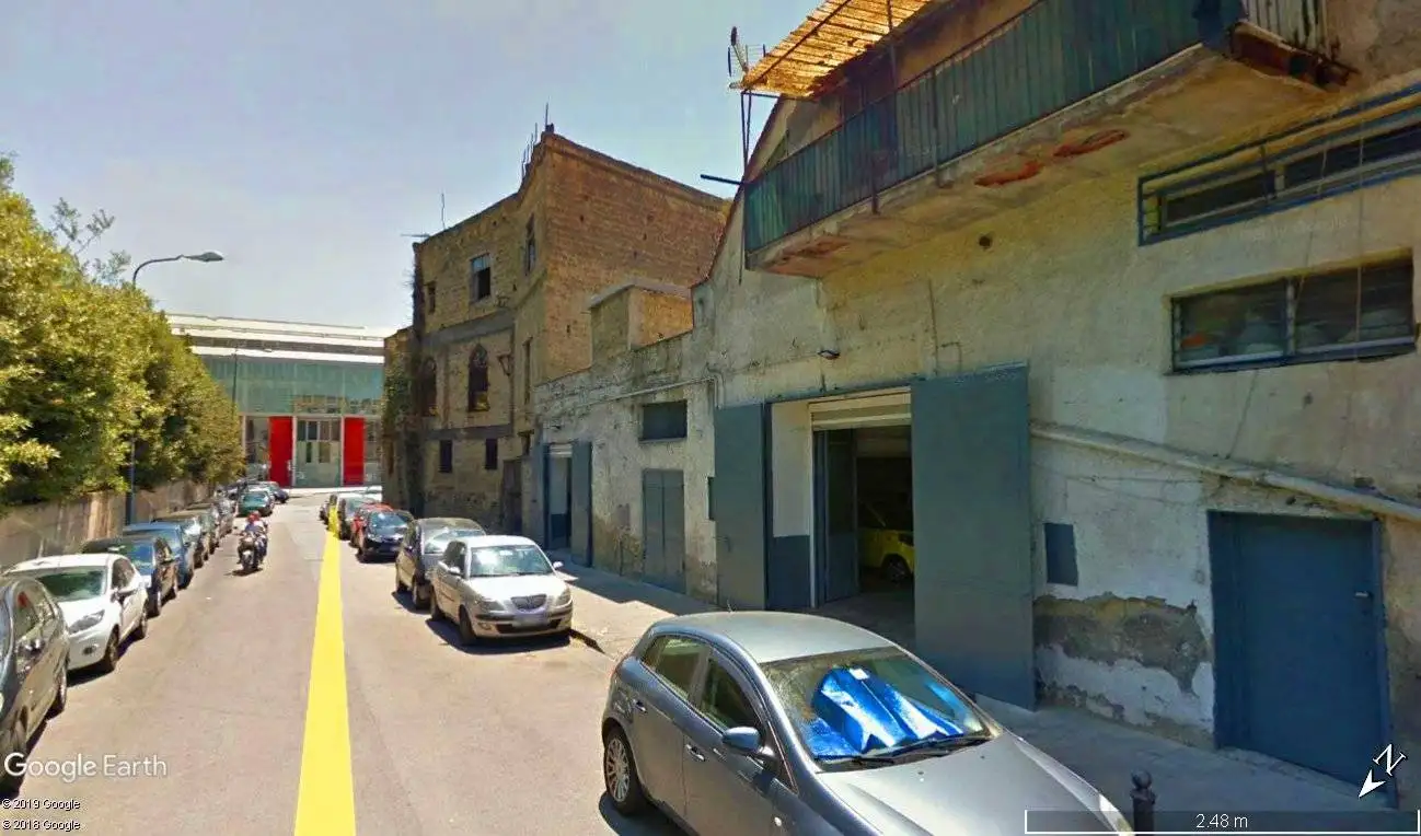 Palazzo - Edificio in vendita a Napoli