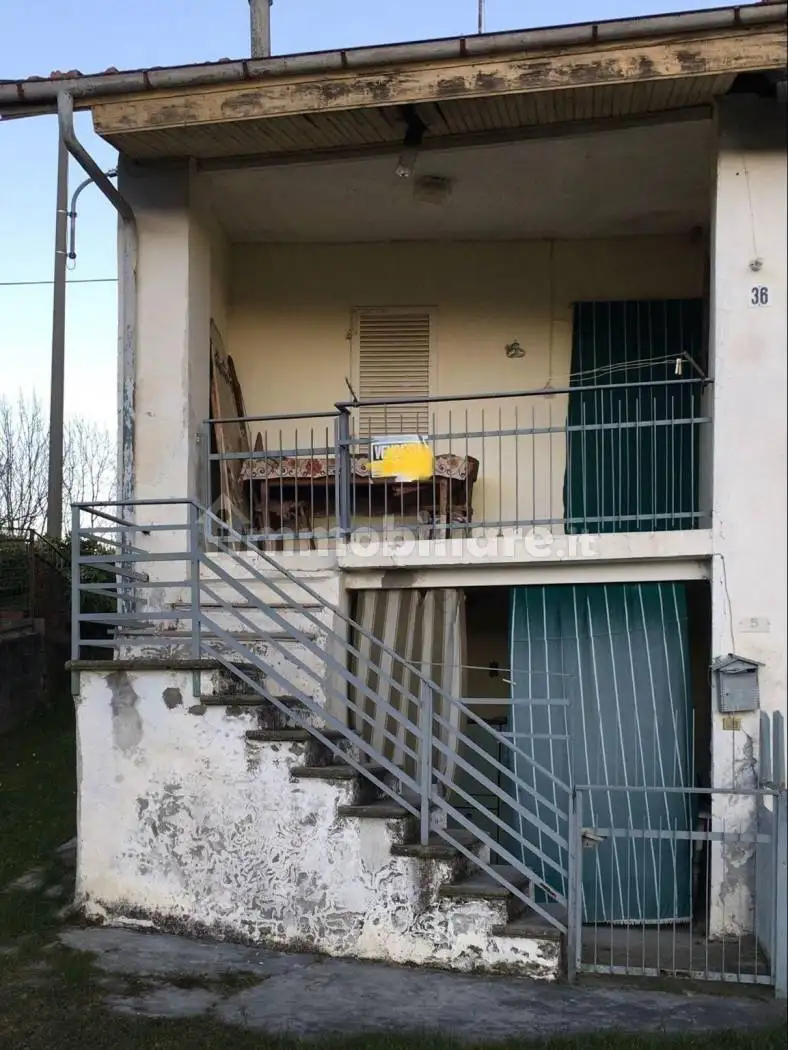 Casa indipendente in vendita a Chiesanuova