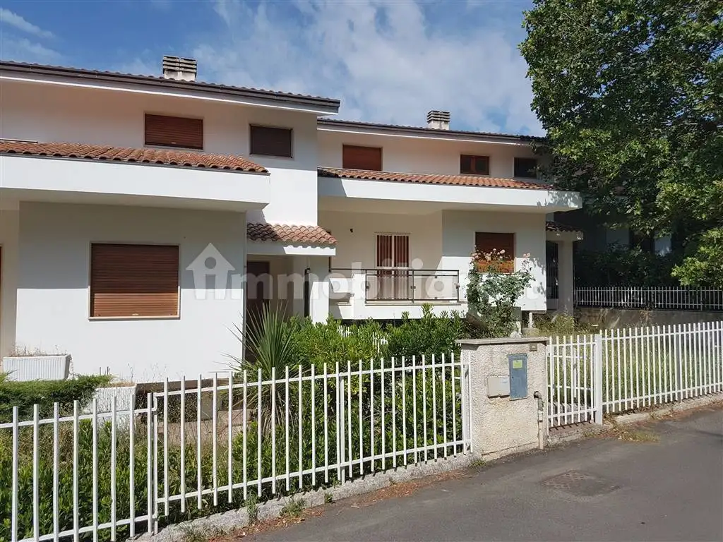 Villa in vendita a Mendicino