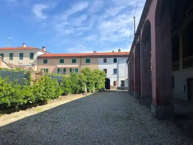 Rustico - Casale in vendita a Casale Monferrato