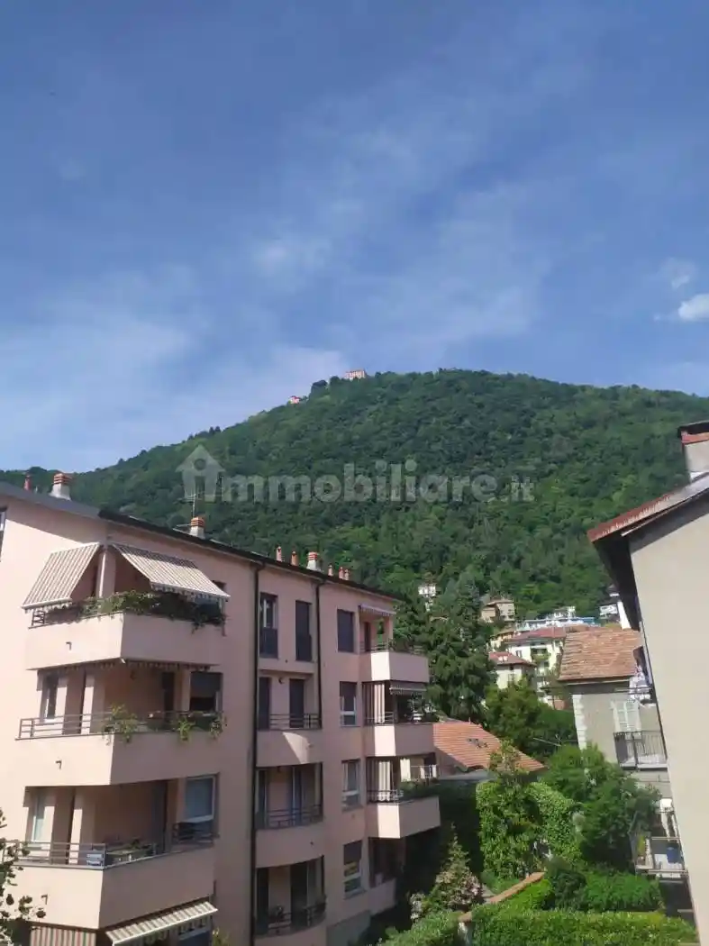 Appartamento in affitto a Como
