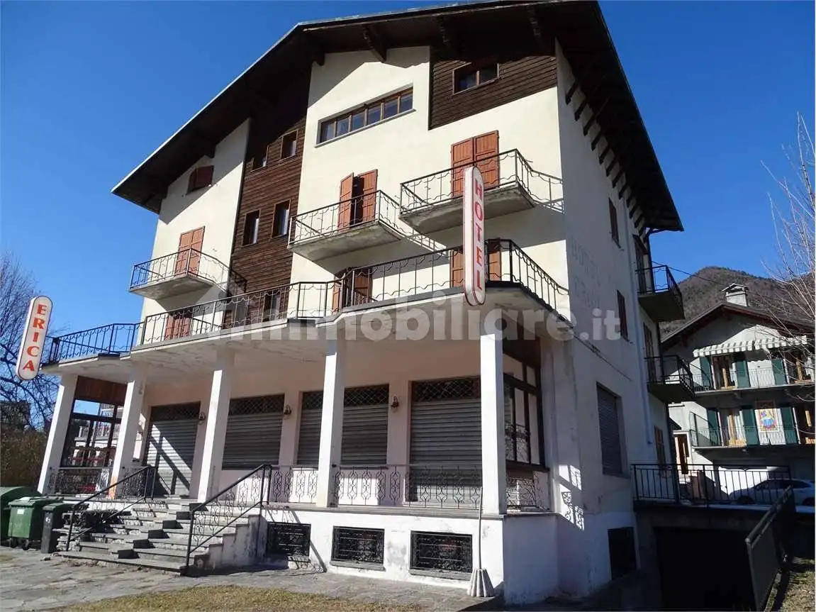 Palazzo - Edificio in vendita a Druogno