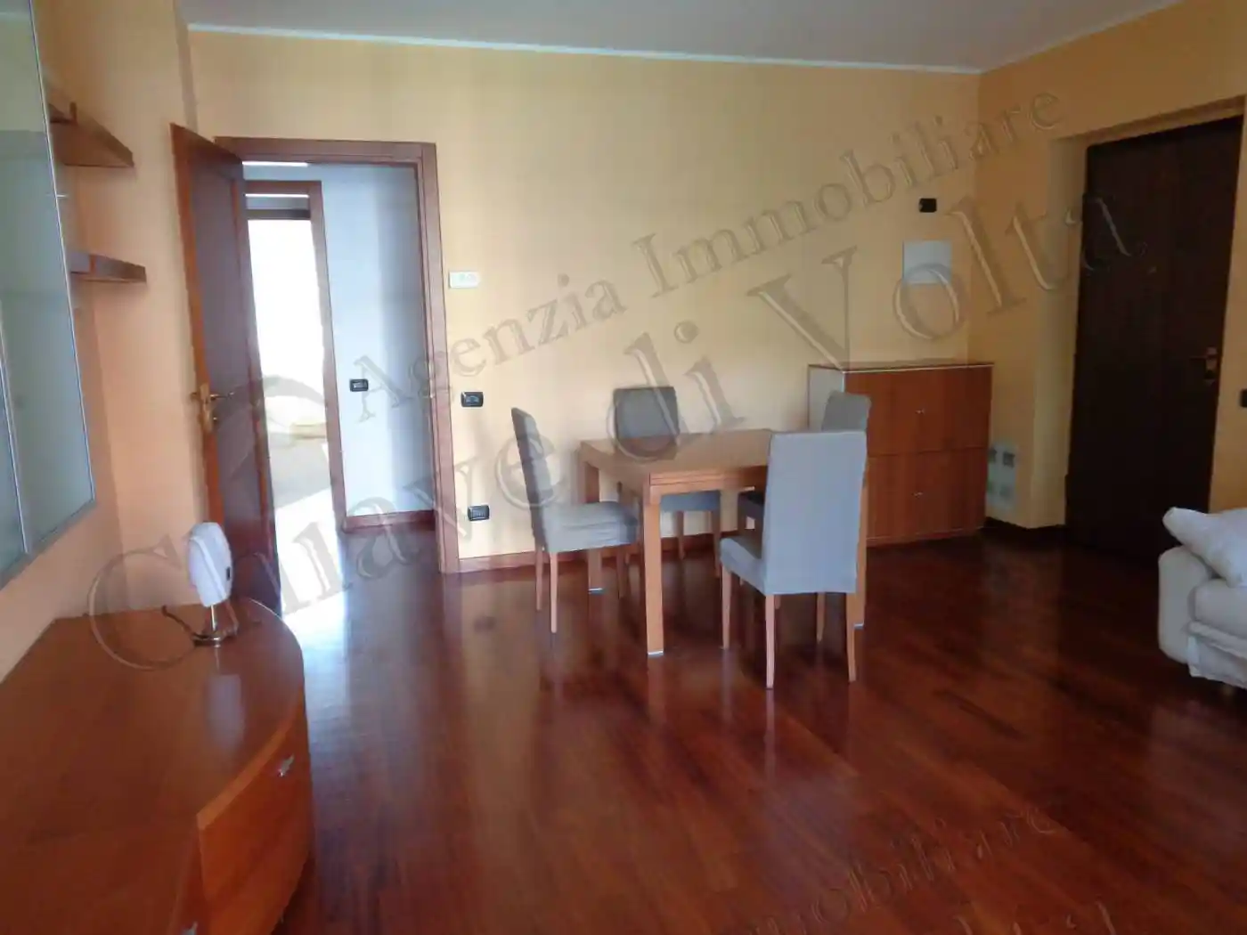 Trilocale ottimo stato, primo piano, Centro, Gallarate - foto 4