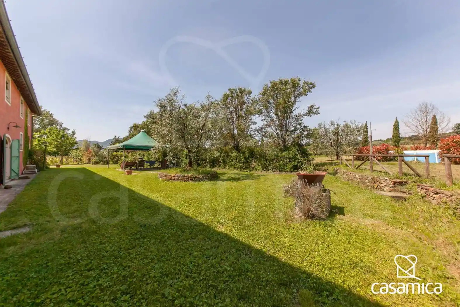 Rustico - Casale in vendita a Lucca