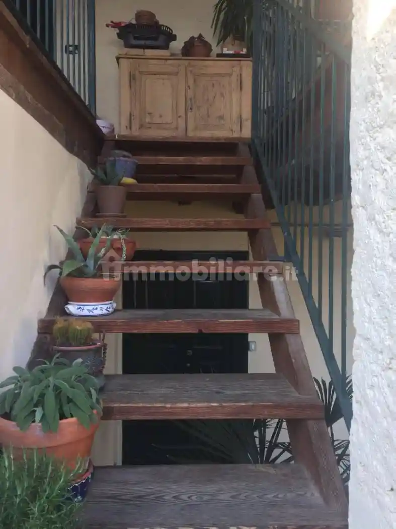 Appartamento in vendita a Comerio