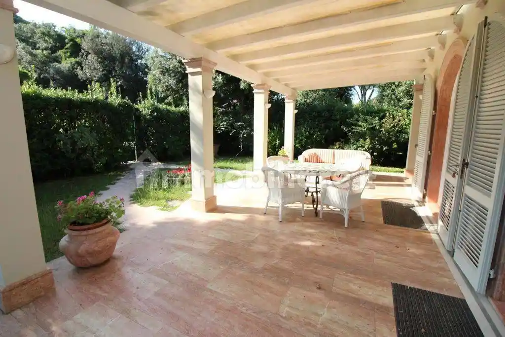Villa in affitto a Forte dei Marmi