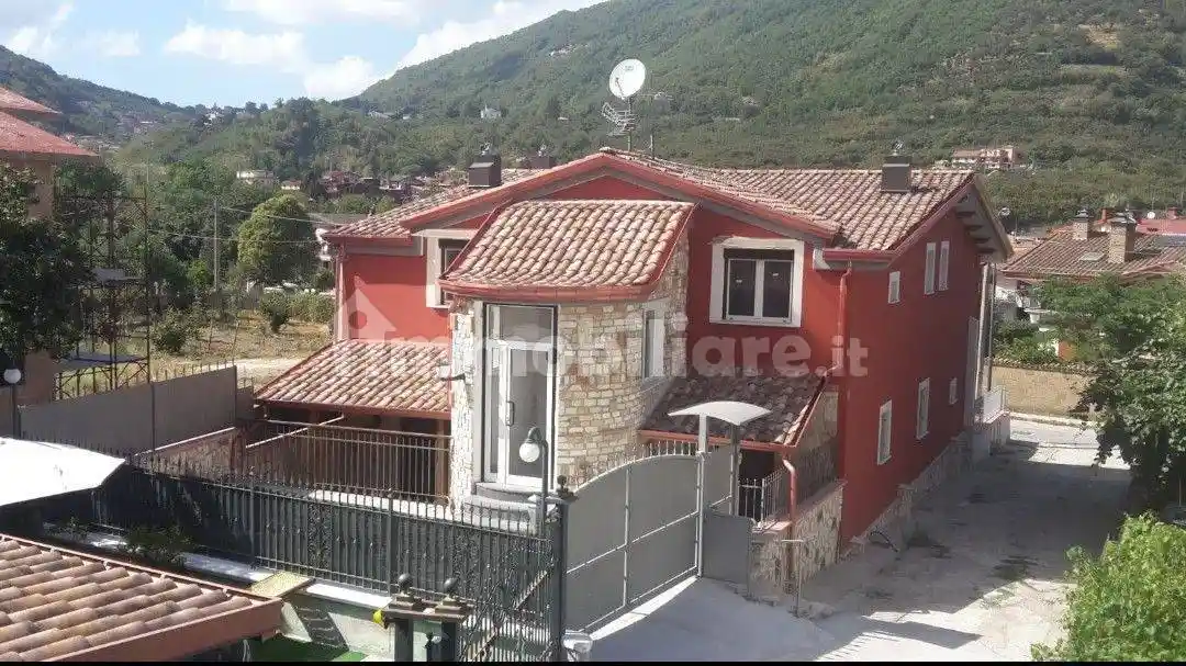 Trilocale via Aldo Moro 16, Centro, Monteforte Irpino - foto 3