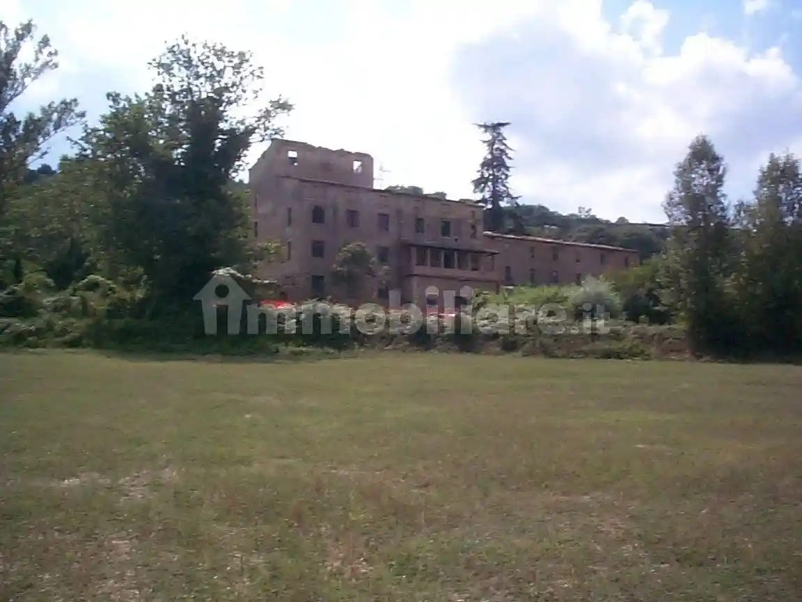 Palazzo - Edificio in vendita a Massa Marittima