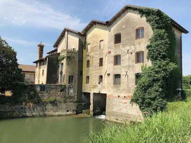 Rustico - Casale in vendita a Santa Maria di Sala