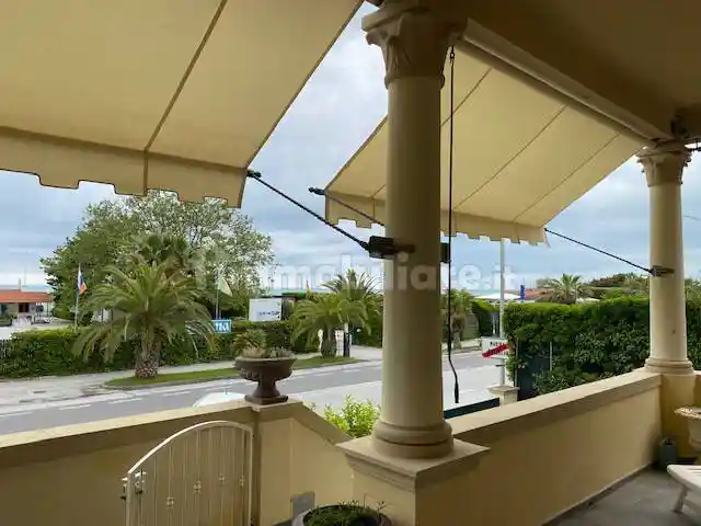 Appartamento in affitto a Pietrasanta