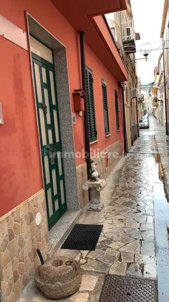 Appartamento in affitto a Roccella Ionica