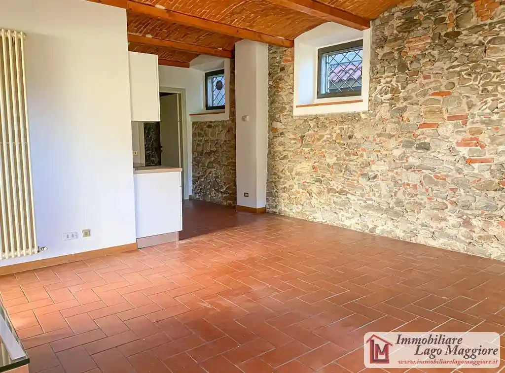 Appartamento in affitto a Ispra