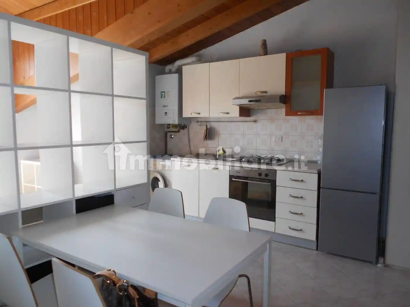 Appartamento in affitto a Carpiano