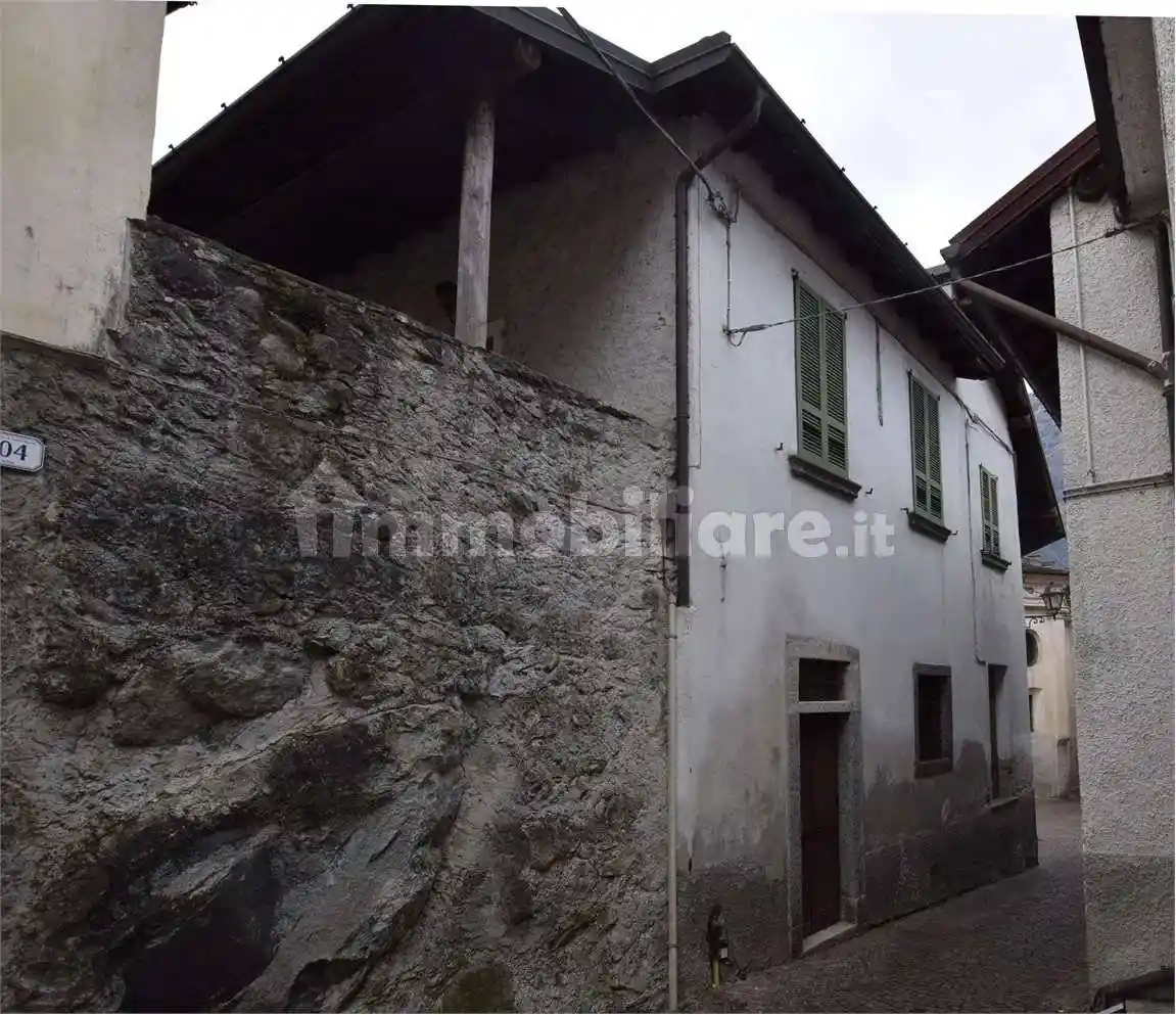 Casa indipendente in vendita a Novate Mezzola