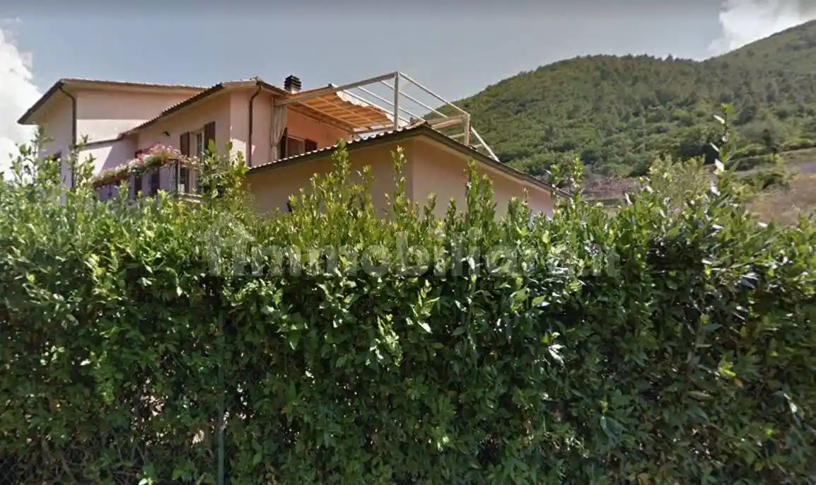 Villetta a schiera in vendita a Sant'Anatolia di Narco