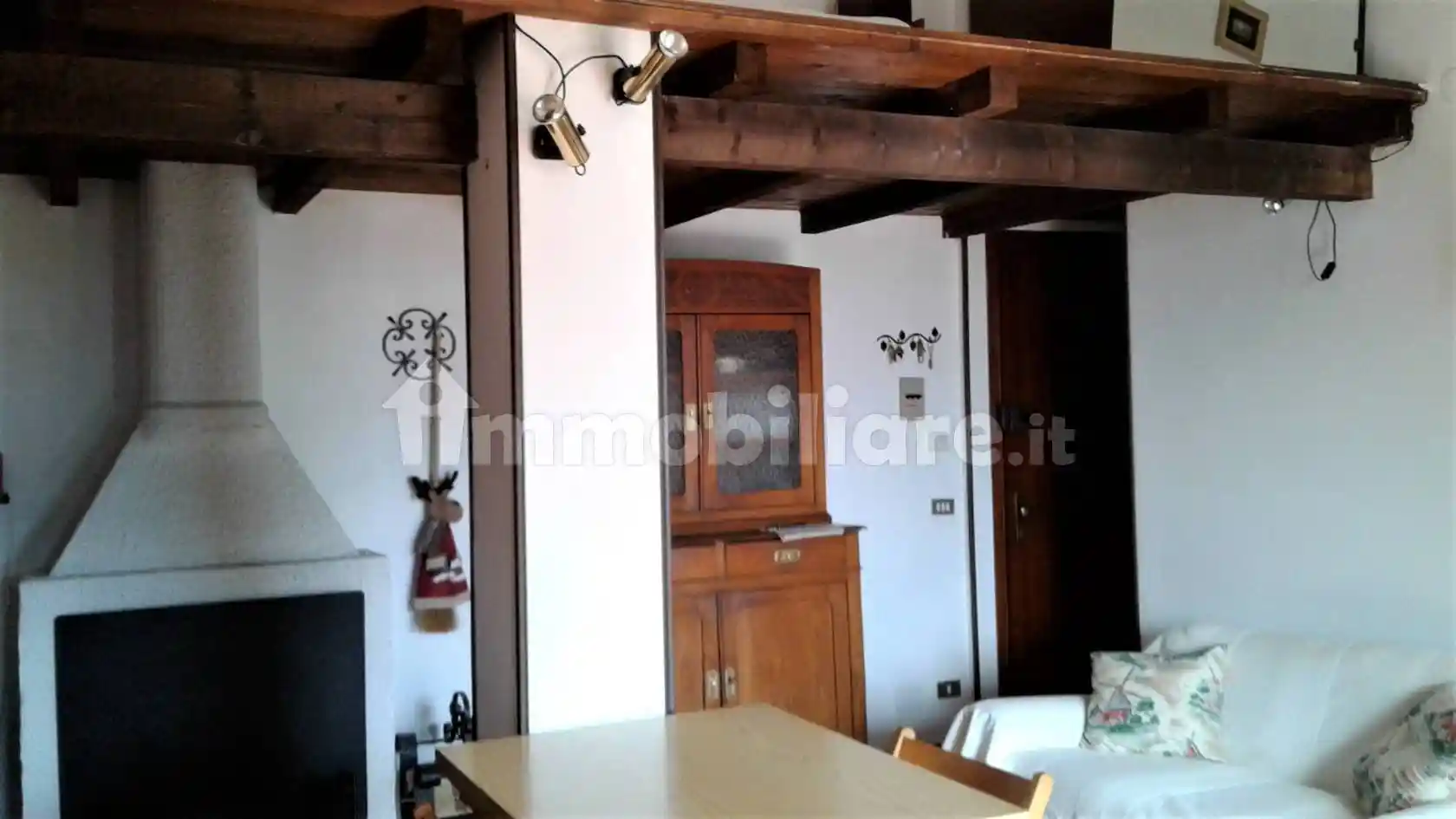 Appartamento in vendita a Roburent