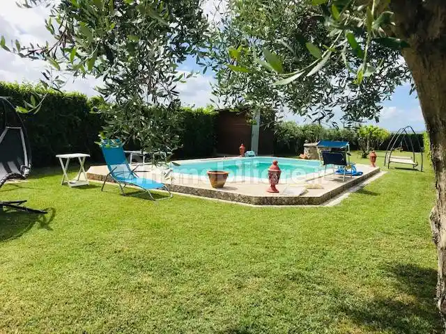 Rustico - Casale in vendita a Cascina