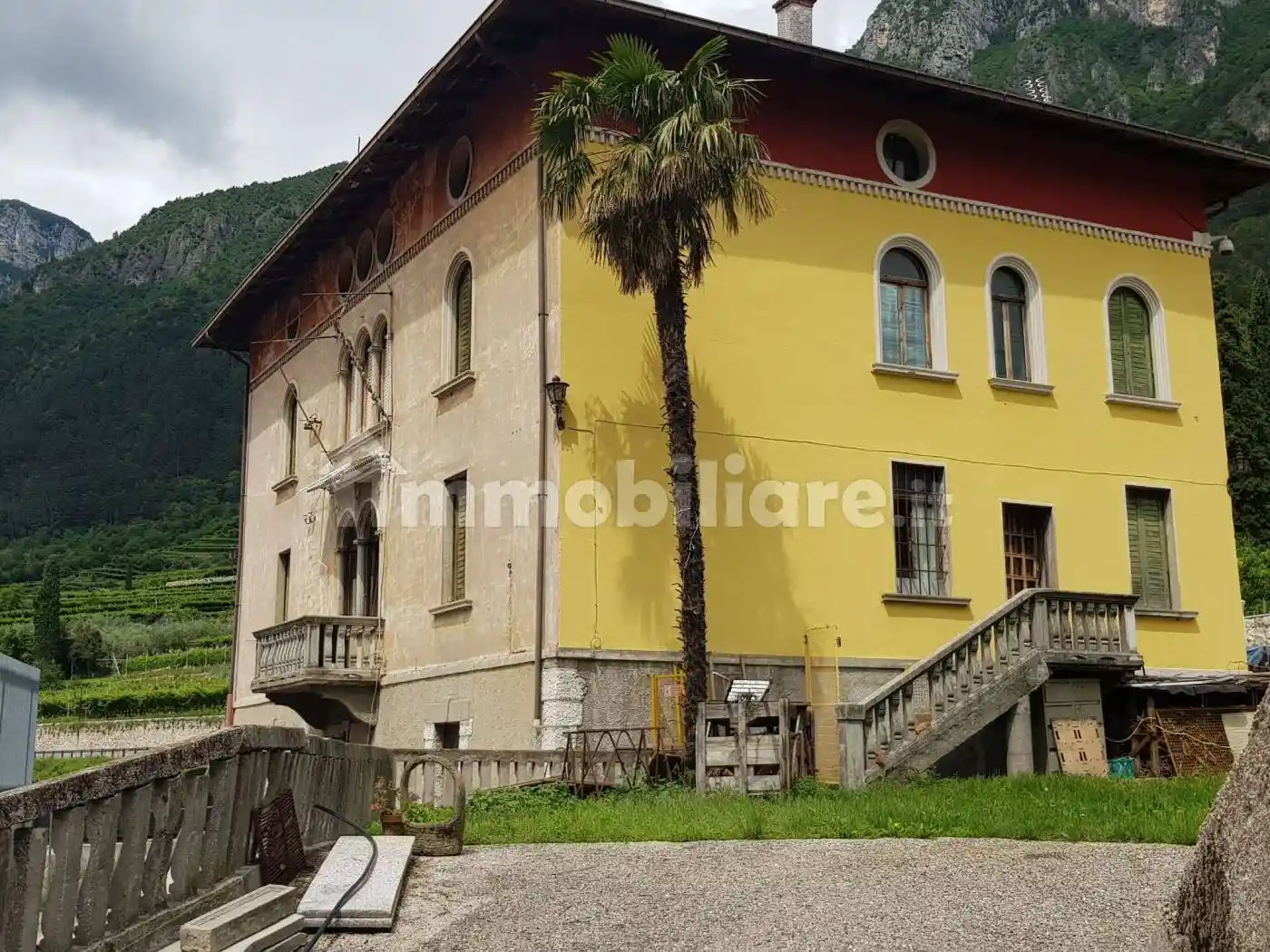 Villa in vendita a Avio